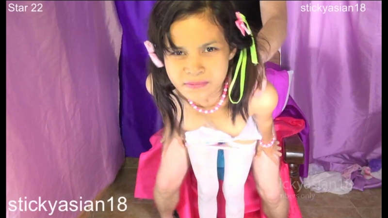 Prostituta tailandesa [stickyasian18, asiática, asiática, tailandesa, porno, porno tailandés, sexo tailandés, sexo flaco, chupando]