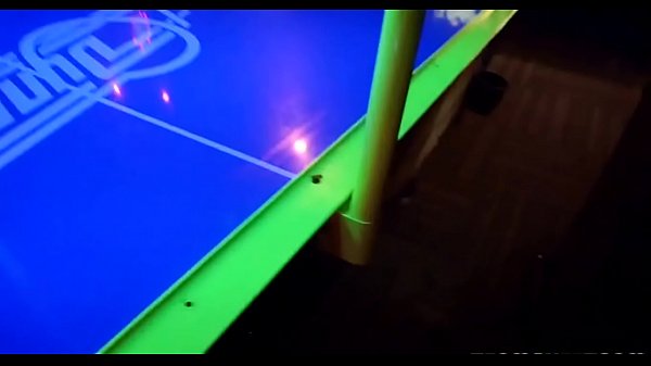 Sesso orale e violento con gola profonda