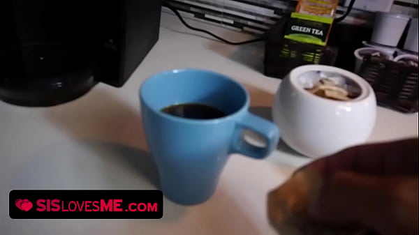 Cece Capella zahlt Gebühren