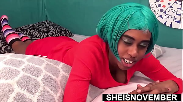 Sono stato quasi sorpreso a scopare la mia giovane figliastra nera con la figa stretta e bagnata, l'innocente Dork Sheisnovember cavalcando il grosso cazzo del suo inquietante patrigno e facendo un pompino dal punto di vista, tette formose esposte da lunedì