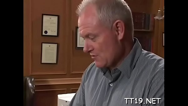 Bellissimo j. la ragazza si allarga per il cazzo del suo insegnante