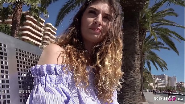 Erstaunlich leidenschaftliche Teenie-Strips