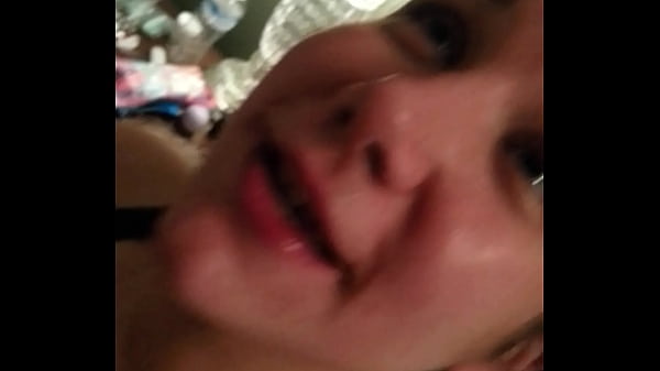 D. pompino dell'ex fidanzata adolescente