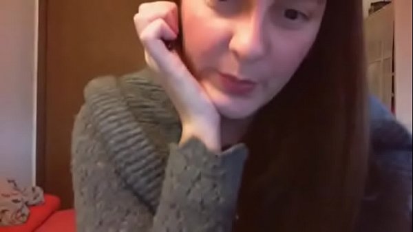 Un orgasmo umido e tanta urina per innaffiare tutto il viso, sei pronto?