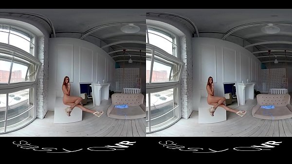 Hermosas chicas amateurs bailando y provocando en este vídeo exclusivo de realidad virtual