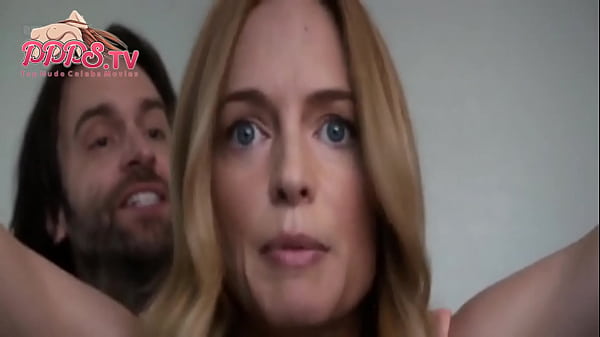 2018 La populaire Heather Graham nue montre ses seins cerises dans une scène de sexe à moitié magique sur PPPS.TV