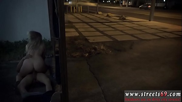 Strap on per adolescenti dai capelli rossi A meno che tu non sia degli anni Sessanta e approfondiscilo