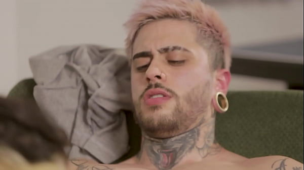 Playing ping pong with a hot girl with a big ass. Wet pussy, horny girl, naughty student - Pucca Devil - Matheus Castro