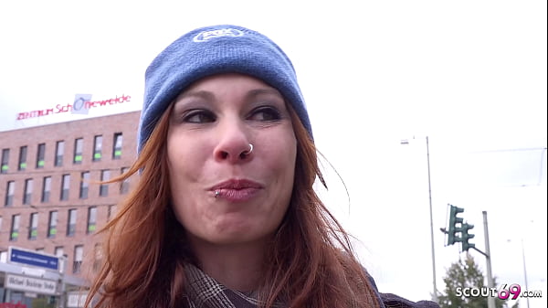 SCOUT ALEMÁN - PRIMER SEXO ANAL DURO PARA LA ADOLESCENTE DELGADA LANA EN BERLÍN