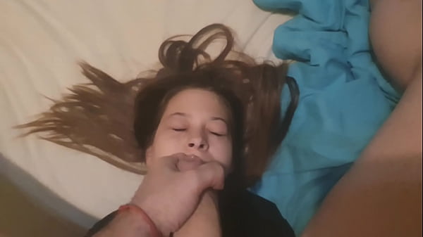 Incredibile esibizione di una teenager adorabile