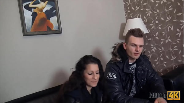 HUNT4K. Ein Typ nimmt Geld von einem Jäger an, der seine Freundin ficken wollte
