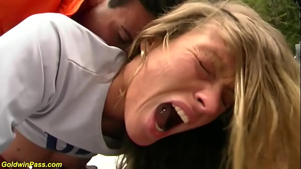 Orgía adolescente disfruta ella misma Vídeo