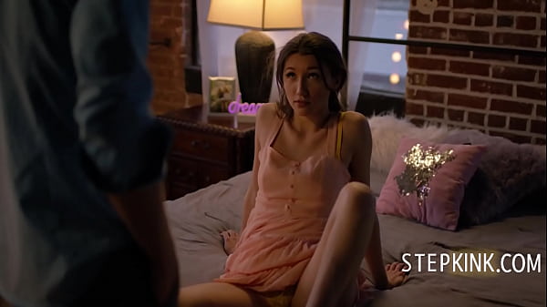 Hot cute Teen shows off - teen