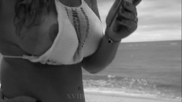 Sehen Sie sich wilde Amateur-Teen-Videos an