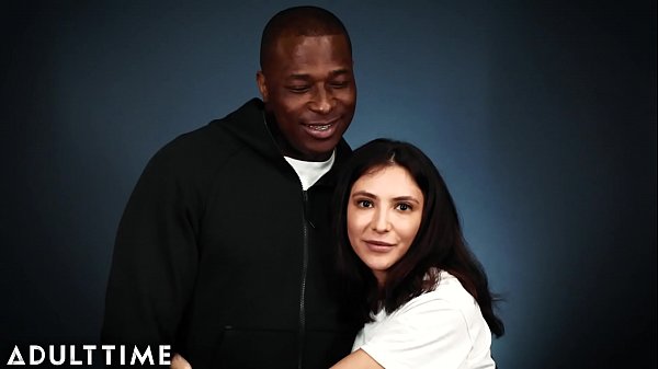 Sexy sexy Teen posiert