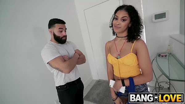 Jeni Angel Fodendo em um Dia Chuvoso