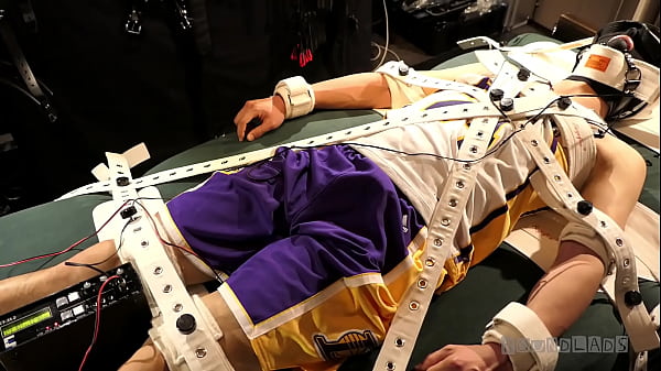 Boundlads - Chico cosquilloso en electro, parte 1