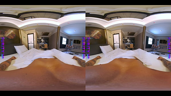 Hot Teen Girl dances in latina