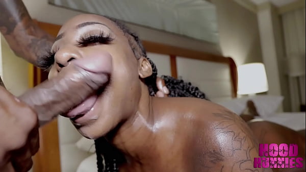 My step-sis got some good ass pussy