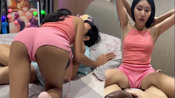 Heiße Stiefschwester befriedigt meine Wünsche, sie lässt mich das auch aufzeichnen!!