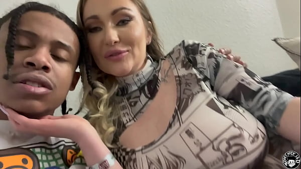 Canadiense fue follada después de la fiesta blanca pt 1