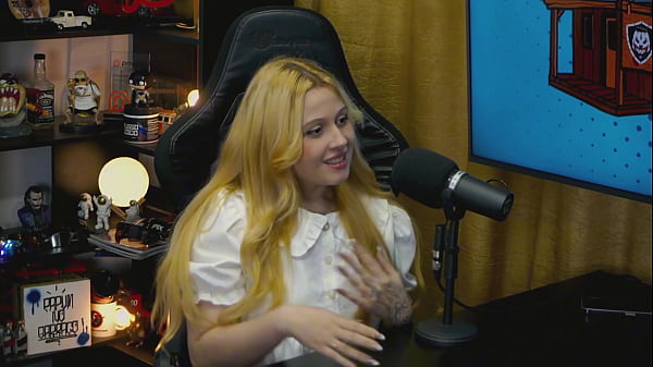 Viamms, Martina Oliveira's friend arrived at P&aacute_pum, she got on all fours and stuck her ass up, Ruan got very horny! - P&aacute_pum no Barraco!