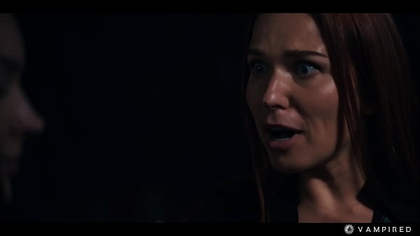 Dominatrix tatuada convierte a pelirroja en su esclava sexual - Mag Numb Mind Controlling Lesbian Vampire Fuck