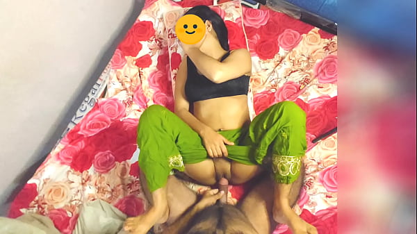 Video sexy lan truyền của cô gái trinh nữ Pakistan