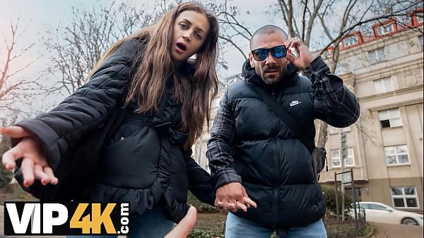 Adolescente virtual_reality muestra vídeo