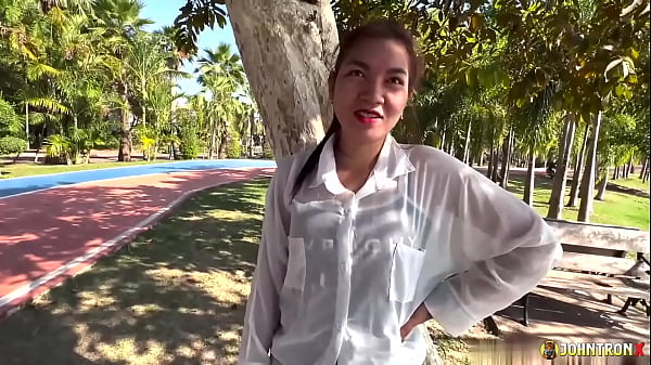 JohnTronX- ha preso una teenager asiatica innocente e l'ha riempita di sperma nella mia stanza