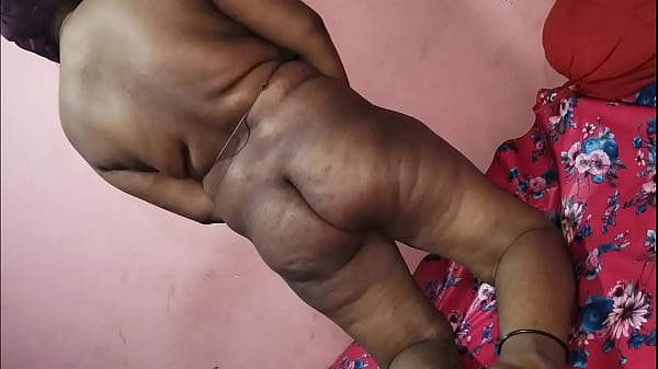 Esposa casada e sexy ensinou ao cunhado adolescente &quot_Como fazer sexo&quot_