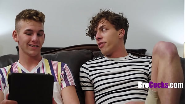 意识到我的继兄弟是同性恋色情明星 - 杰克·瓦洛 (Jack Valor)、杰克·沃特斯 (Jack Waters)