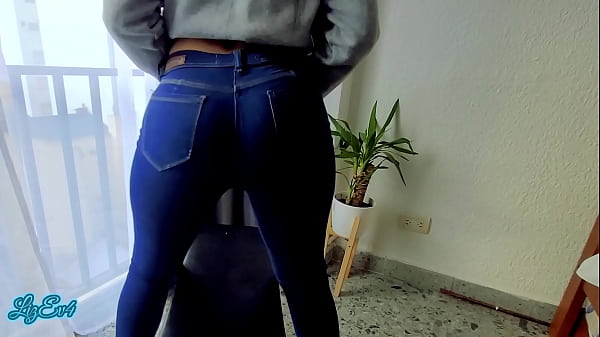 Bailes apasionados de jovencita