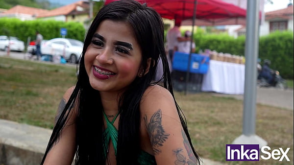 Inkapillada Colombian Teen viene ingannata in un appartamento da 2 sconosciuti