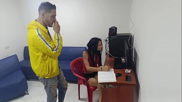 ¡DESPERTA MADRASTRA, DESPIERTA! - la madrastra ya se fue, mi padrastro YA puede follar