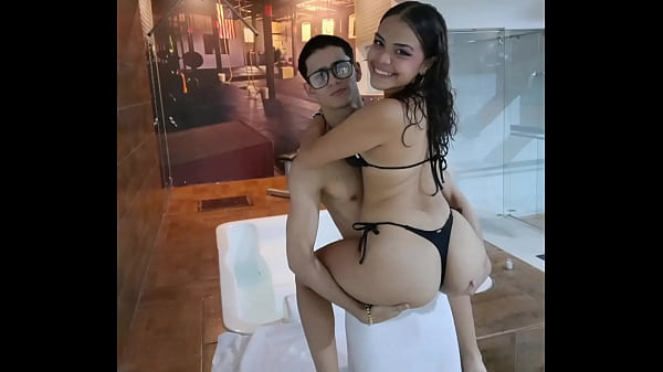 MEU PADRÃO BANHO NO BANHEIRO, eu gravo ele para me foder rico