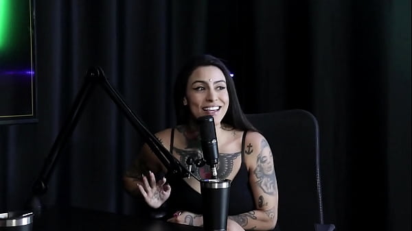 Pretty sexy Teen Girl