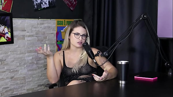 Es gab Momente der Eifersucht, er macht gerne Aufnahmen mit Menschen, zu denen er sich hingezogen fühlt, er hat eine Regel zum Schlafen und einen harten Schwanz ... - Mathheus Caetano &_ Bruna Carlos (SHEER/RED)