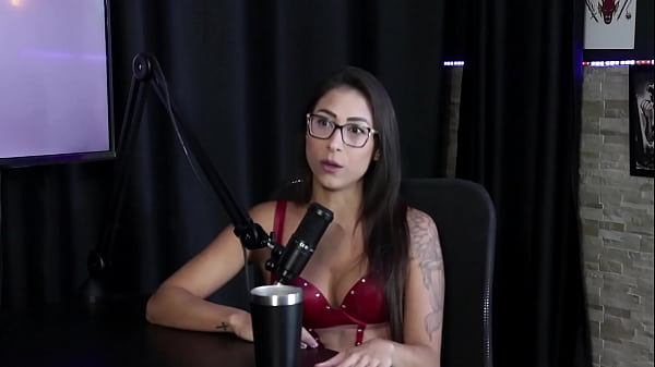 She used to make lesbian content, she's embarrassed to watch her videos, she's had menage and the fetish she refused was... - Luciana Picchi (SHEER/RED)