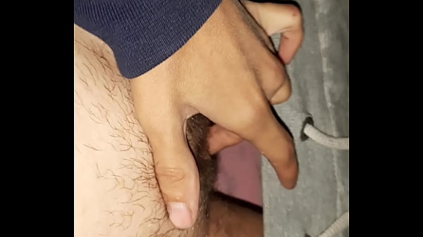 Sexy unbekannter Teenager tritt auf