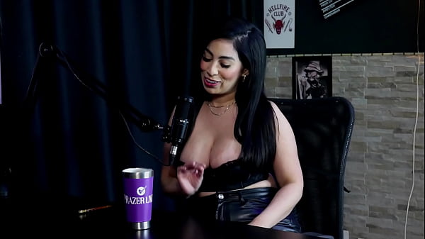 Ela ganhou o concurso de bunda mais linda, seu primeiro vídeo foi anal, ela tinha um pau de 23cm e é muito safada, além de dicas de anal - Amy Yamaguchi (SHEER/RED)