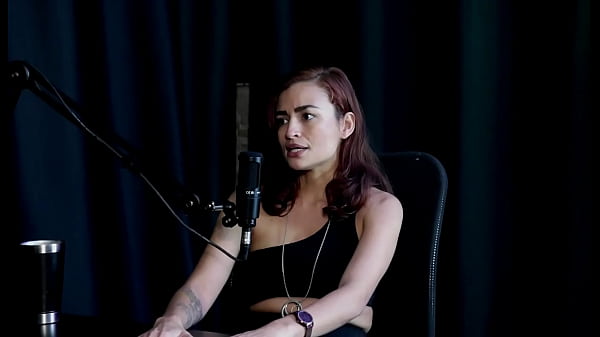 She was in an abusive relationship and was admitted to a psychiatric hospital, has a three-year period, is a massage therapist - Kamilla Werneck (SHEER/RED)