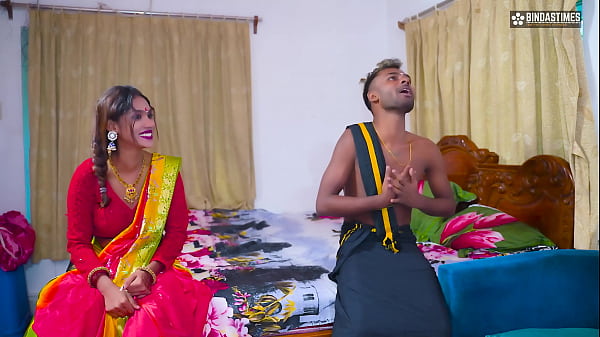 Schönes tamilisches Paar beim ersten Sex nach der Hochzeitsnacht (Kompletter Film)