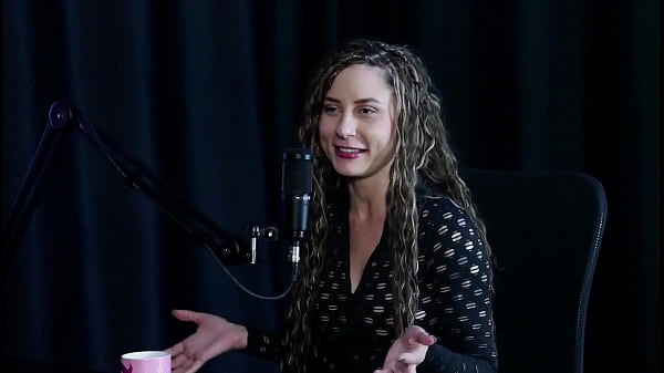 He took advantage of the nudes to monetize, took a photo of himself masturbating with a banana and likes to provide services, but... - Jujube Del&iacute_cia (SHEER/RED)