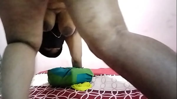 UMA HISTÓRIA ENGRAÇADA DE UM BHABI QUENTE SEXY