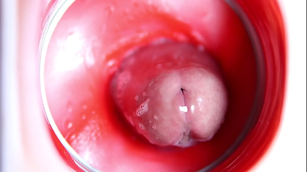 Máy ảnh bên trong âm hộ! Cái lỗ ẩm ướt và ngon nhất với một con cặc to bên trong!