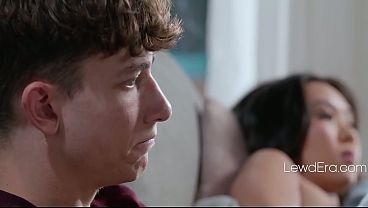 Asian_woman Teen balla - caldo