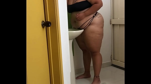 fucking my cousin at a party she didn't know who the boy was