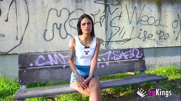 Sexy Latina Teen hat Spaß