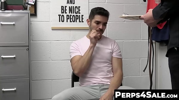 Perps4Sale.com - Cole Church &amp_ Cazden Hunter - Homo perp Cazden Hunter fa un deepthroat al ragazzo pallido Cole Church